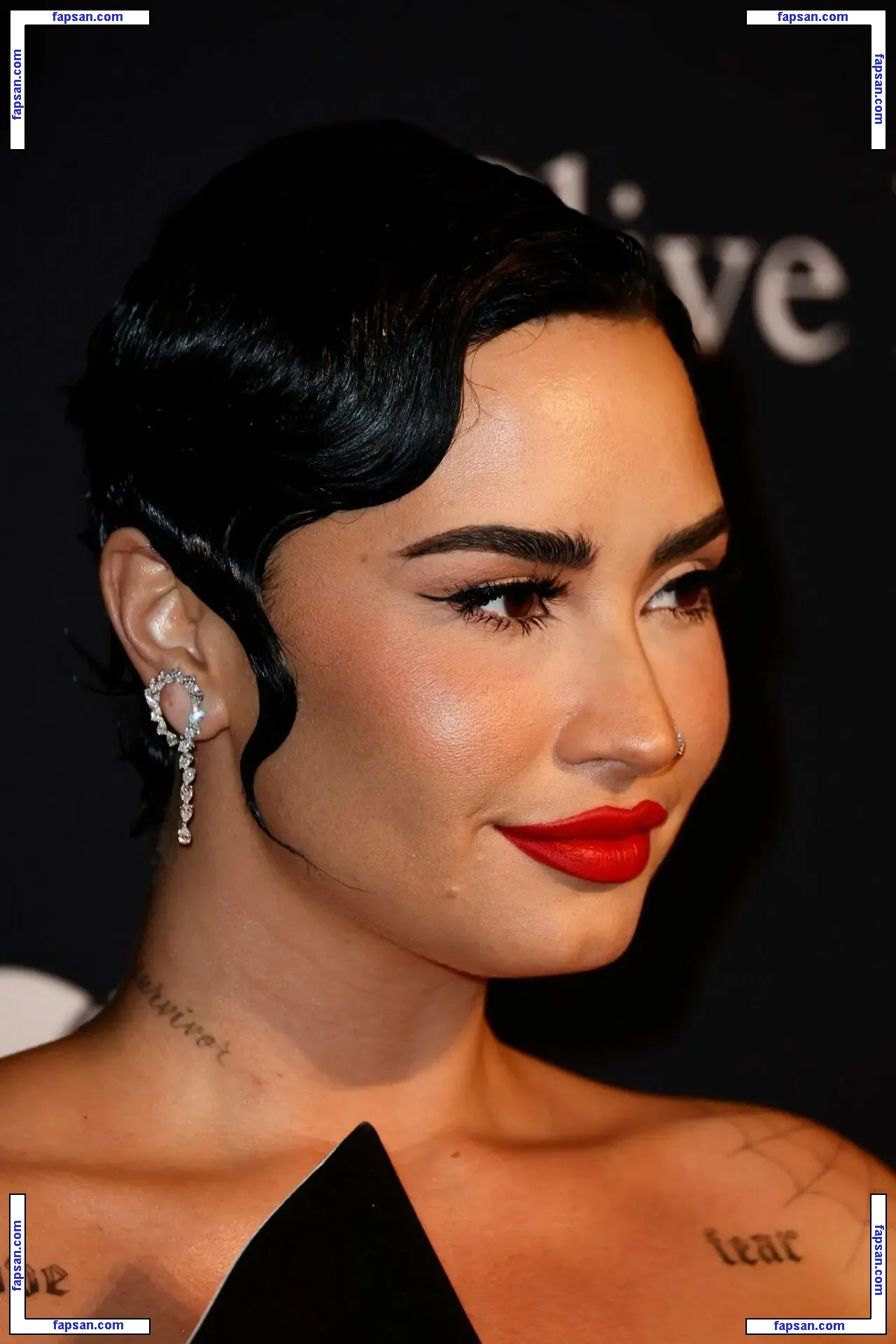 Demi Lovato nude photo #1278 from OnlyFans