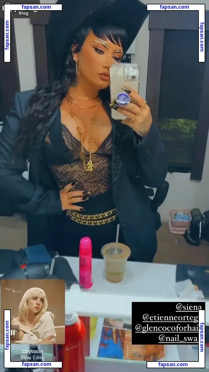 Demi Lovato nude photo #1297 from OnlyFans