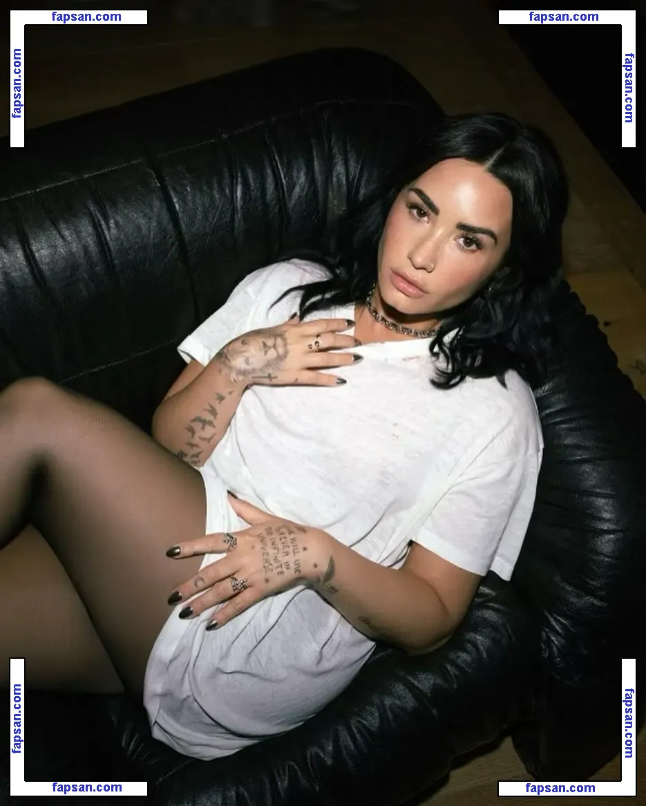 Demi Lovato nude photo #1310 from OnlyFans