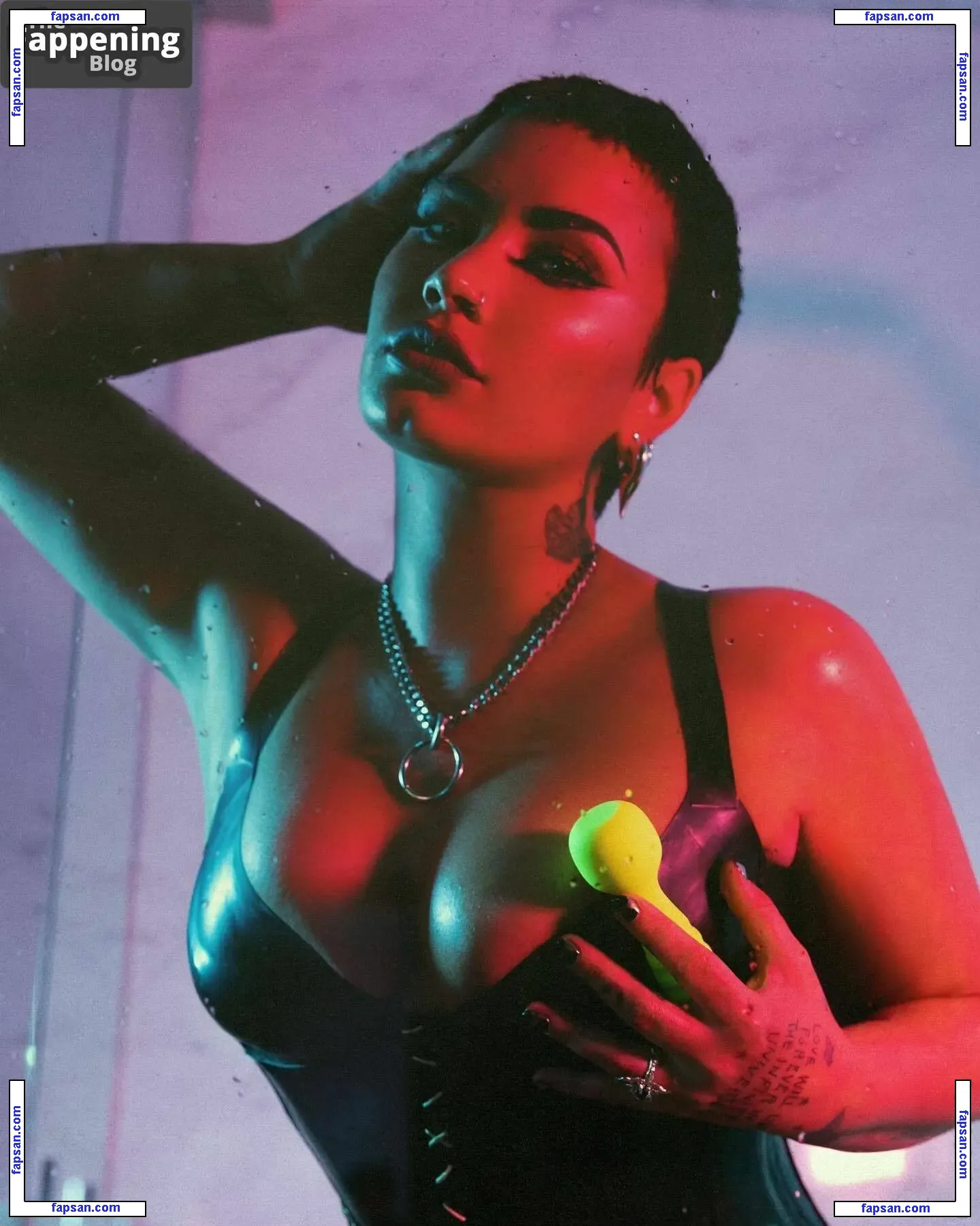 Demi Lovato nude photo #1399 from OnlyFans