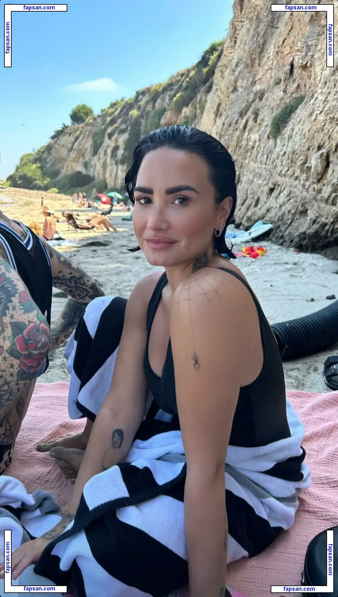 Demi Lovato nude photo #1461 from OnlyFans
