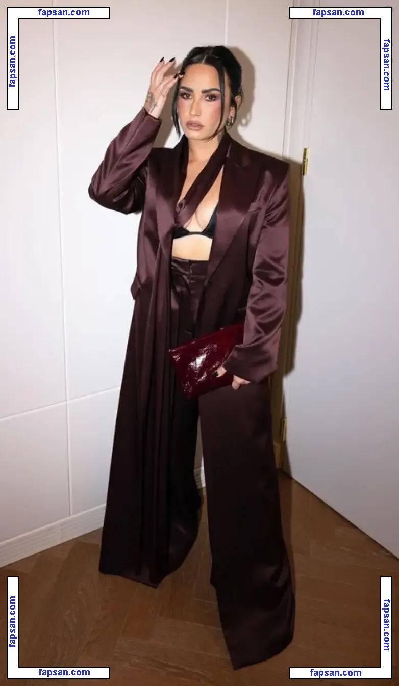 Demi Lovato nude photo #1480 from OnlyFans