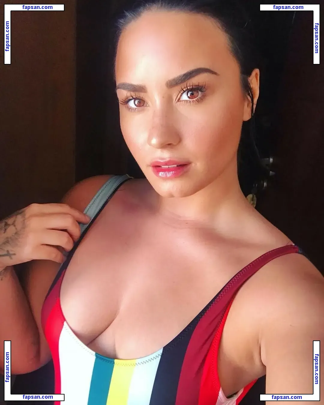 Demi Lovato голая фото #1524 с Онлифанс