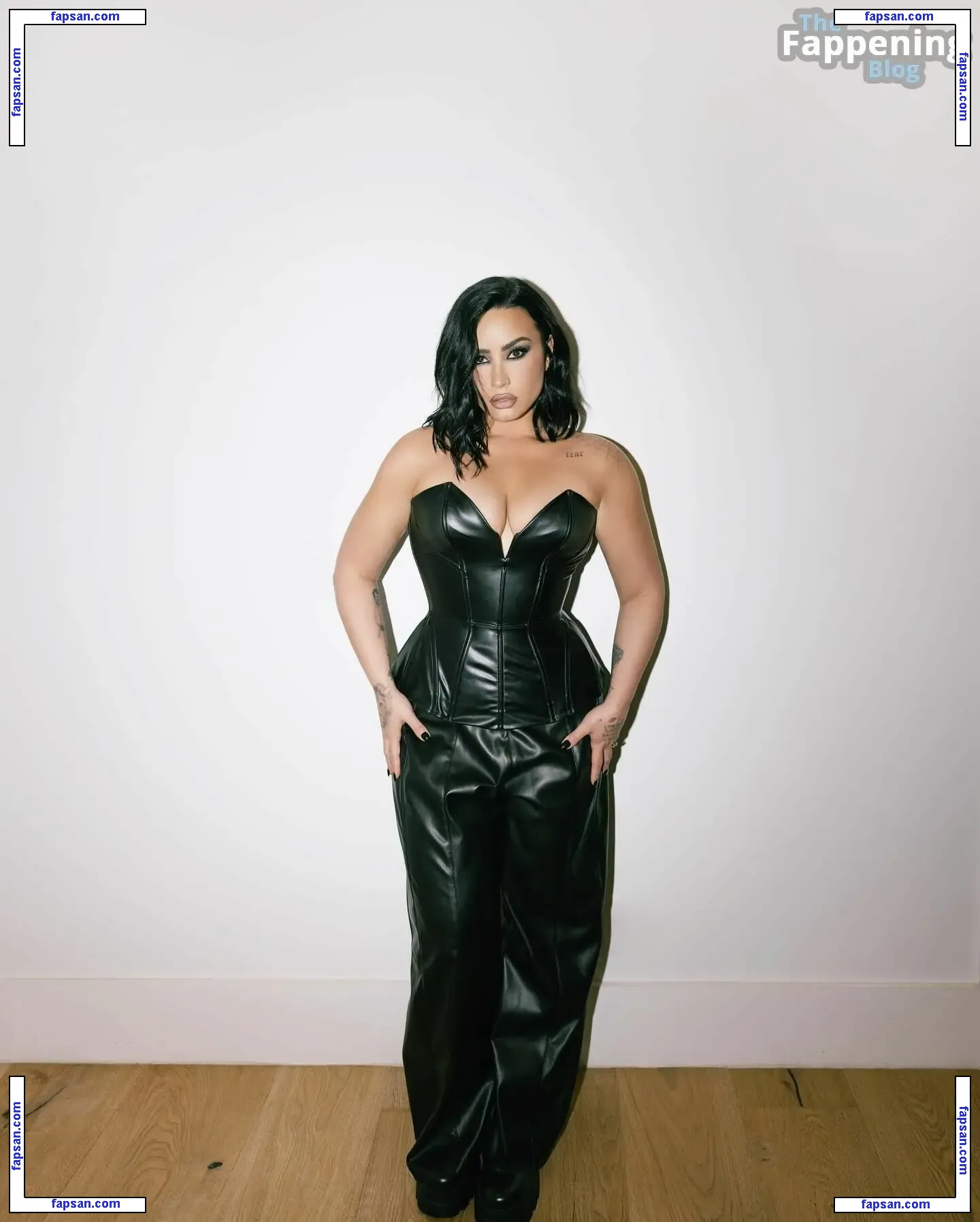 Demi Lovato nude photo #1605 from OnlyFans