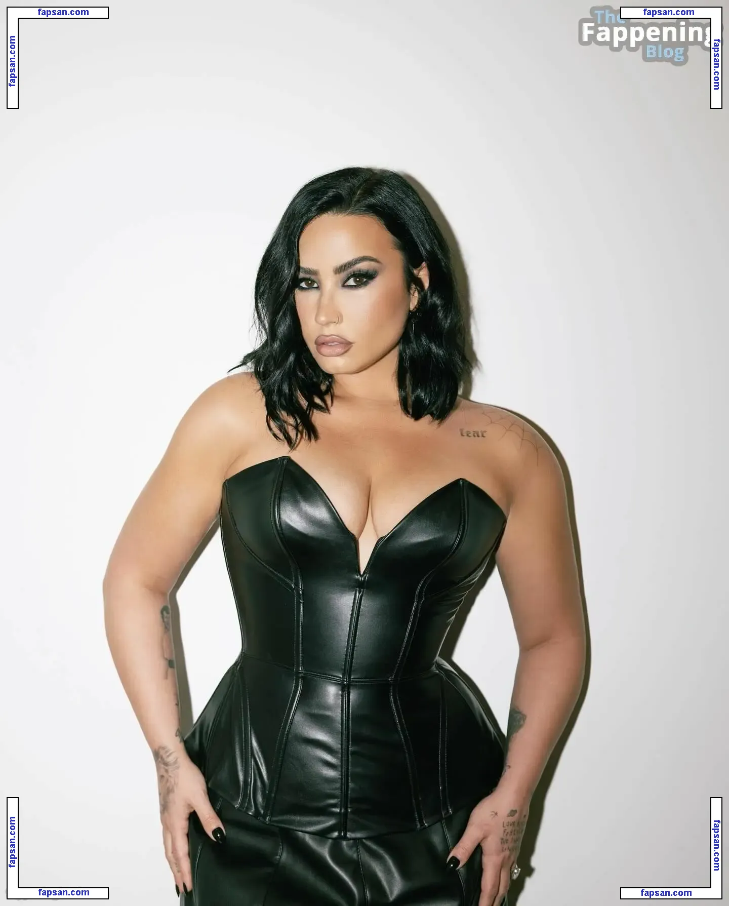 Demi Lovato nude photo #1608 from OnlyFans