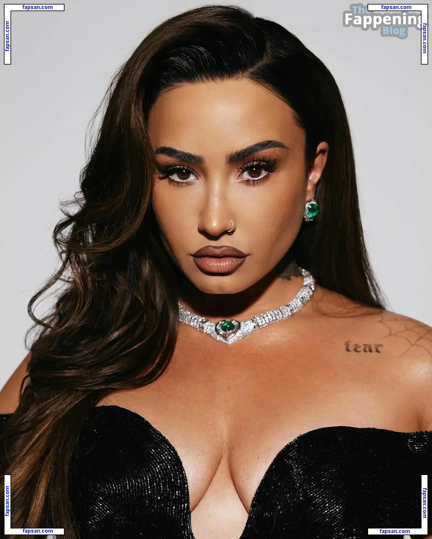 Demi Lovato nude photo #1611 from OnlyFans