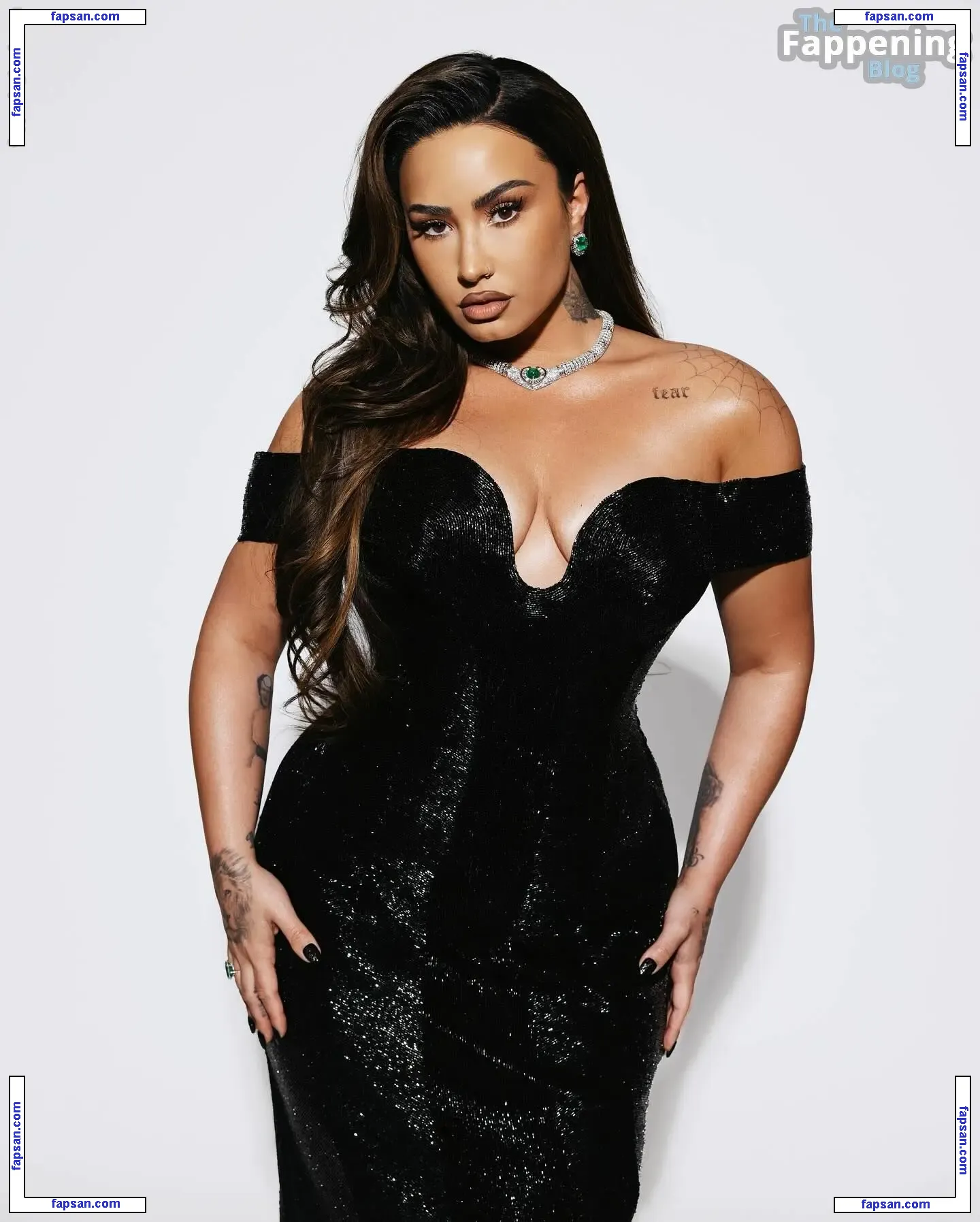 Demi Lovato nude photo #1618 from OnlyFans