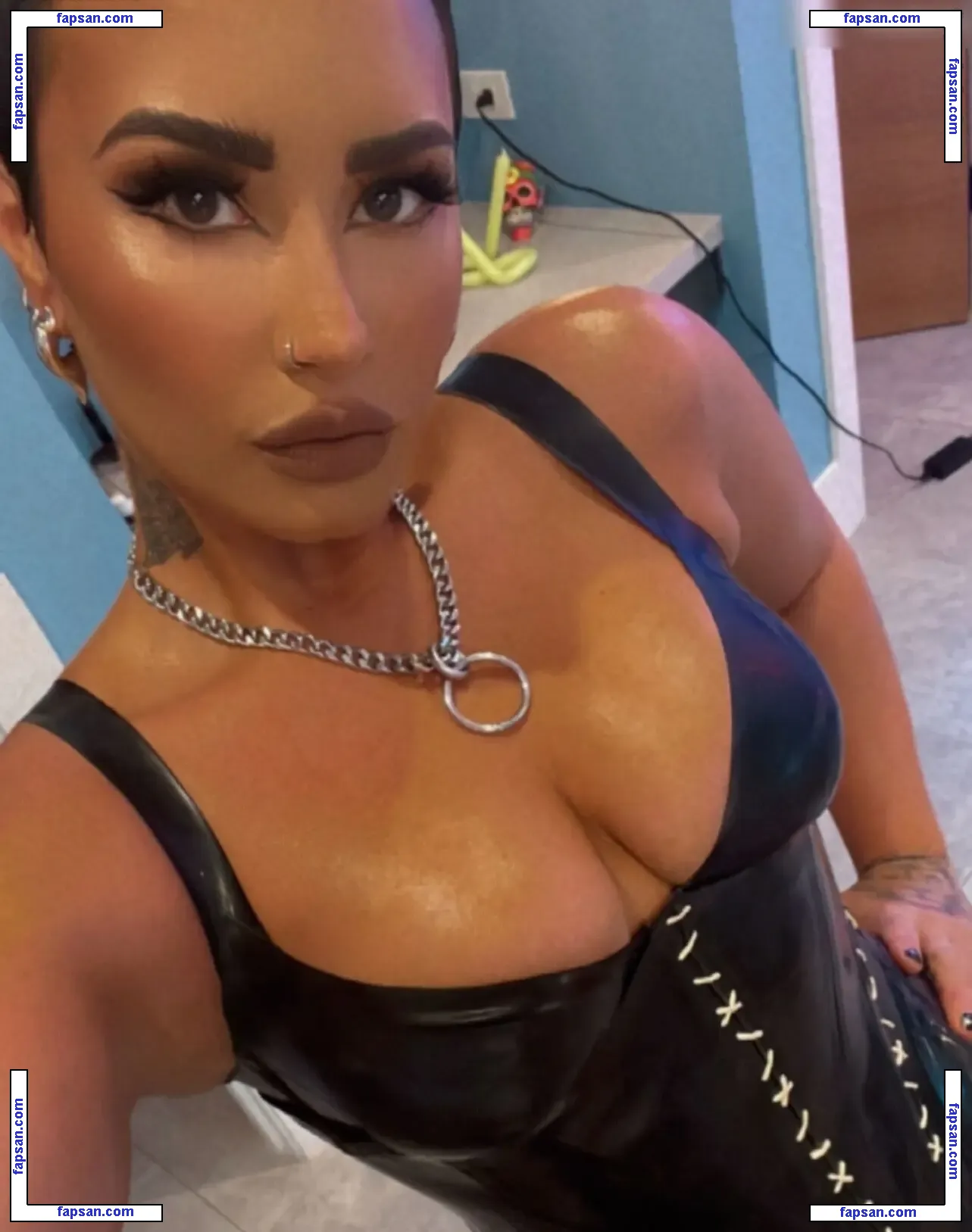 Demi Lovato nude photo #1632 from OnlyFans