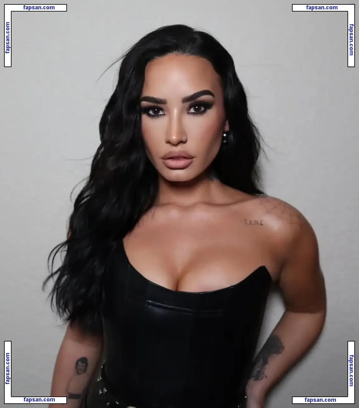 Demi Lovato nude photo #1755 from OnlyFans