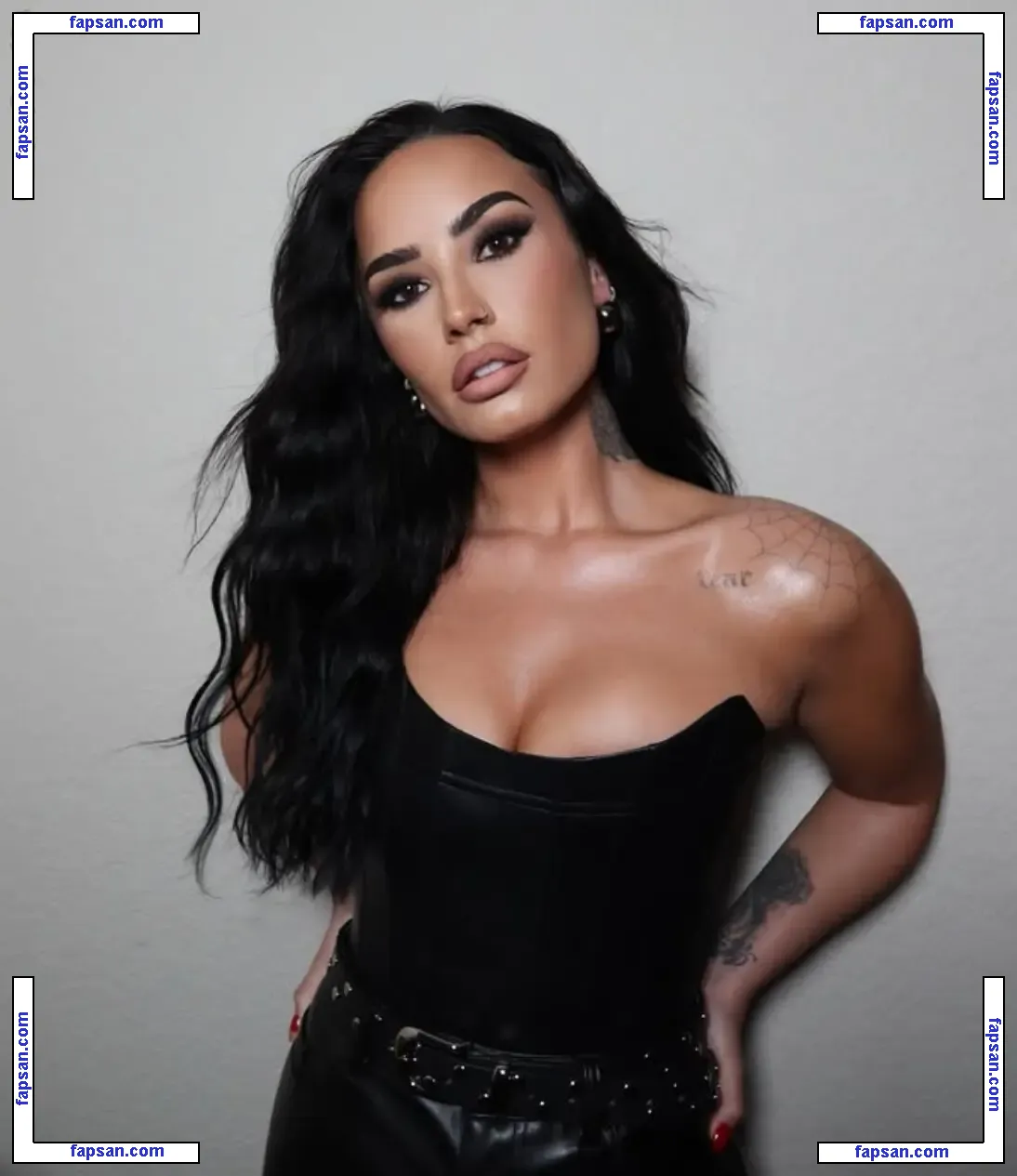 Demi Lovato nude photo #1756 from OnlyFans