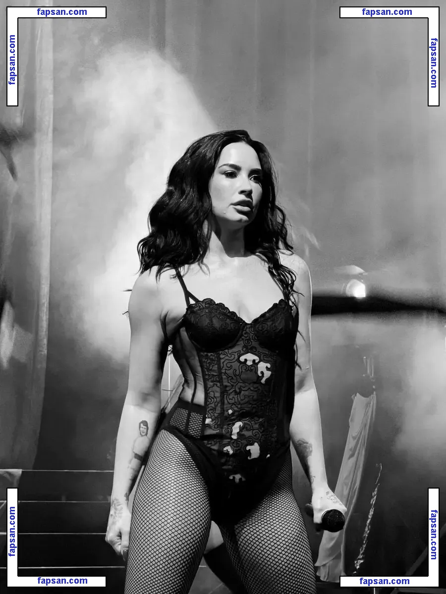 Demi Lovato nude photo #1812 from OnlyFans