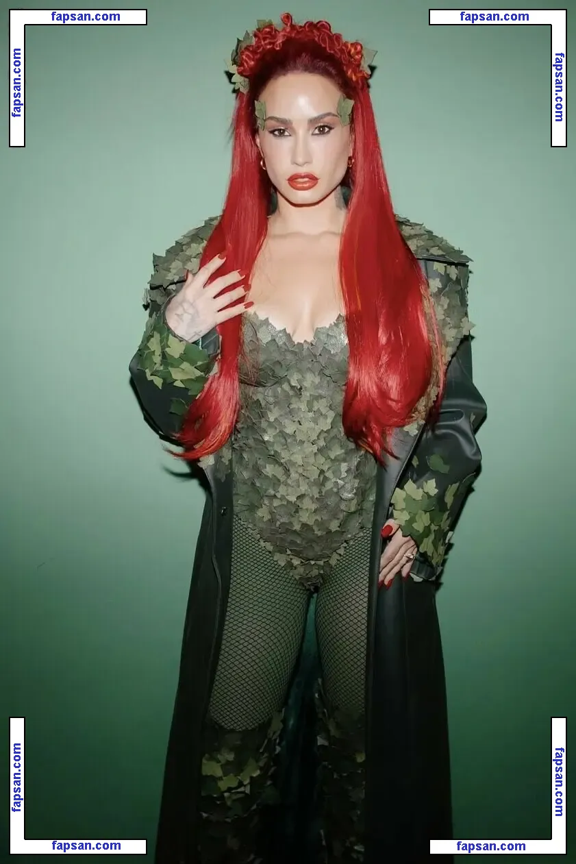 Demi Lovato голая фото #1825 с Онлифанс