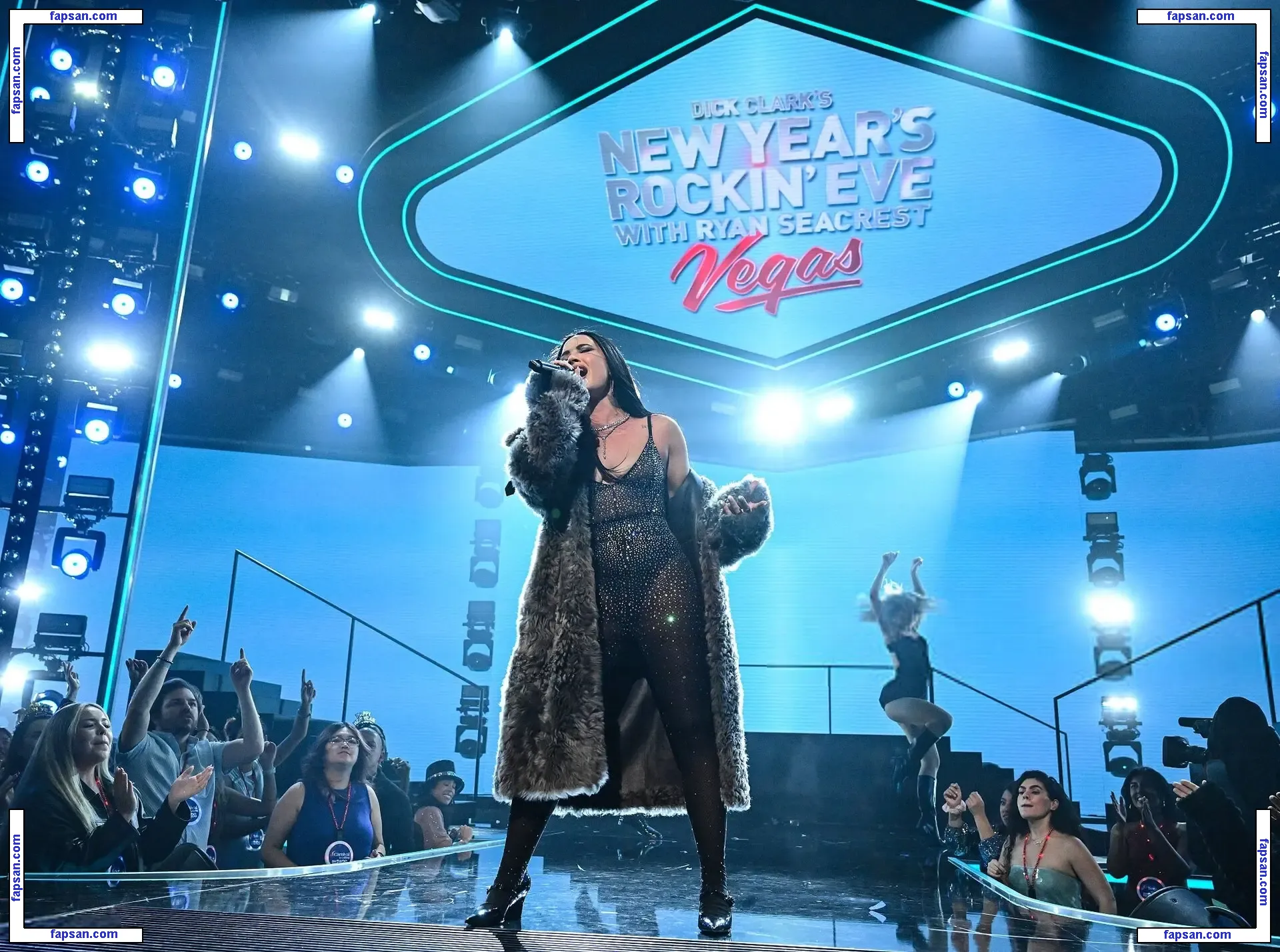 Demi Lovato голая фото #1841 с Онлифанс