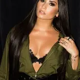 Demi Lovato голая #1120