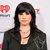 Demi Lovato голая #1234