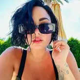 Demi Lovato голая #1370