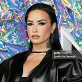 Demi Lovato голая #1457