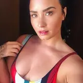 Demi Lovato голая #1524