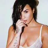 Demi Lovato голая #1531