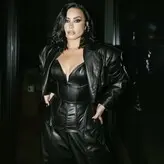 Demi Lovato голая #1591