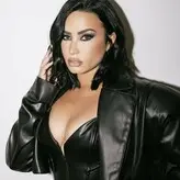 Demi Lovato голая #1593