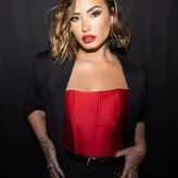 Demi Lovato голая #1682