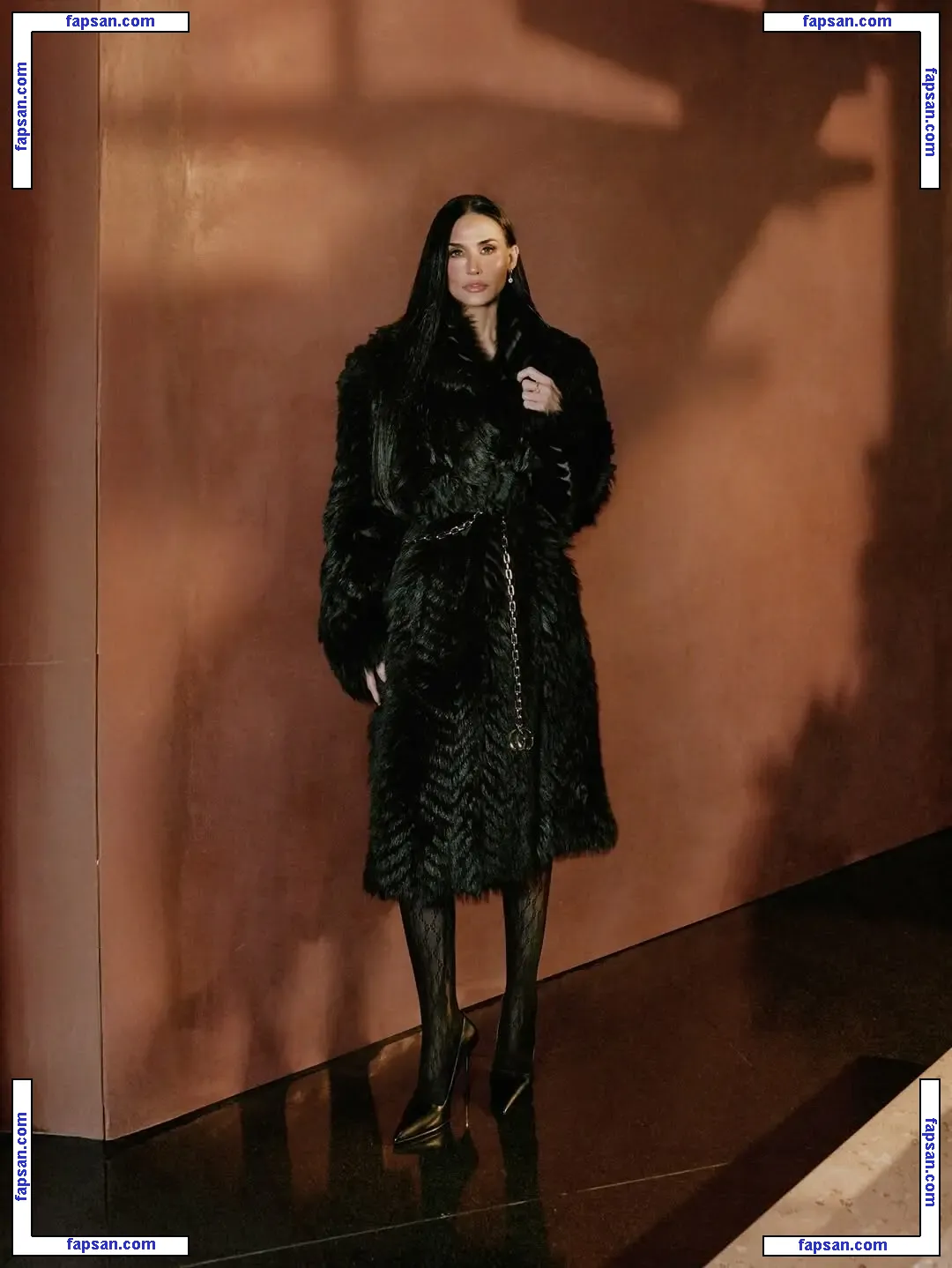 Demi Moore голая фото #0695 с Онлифанс