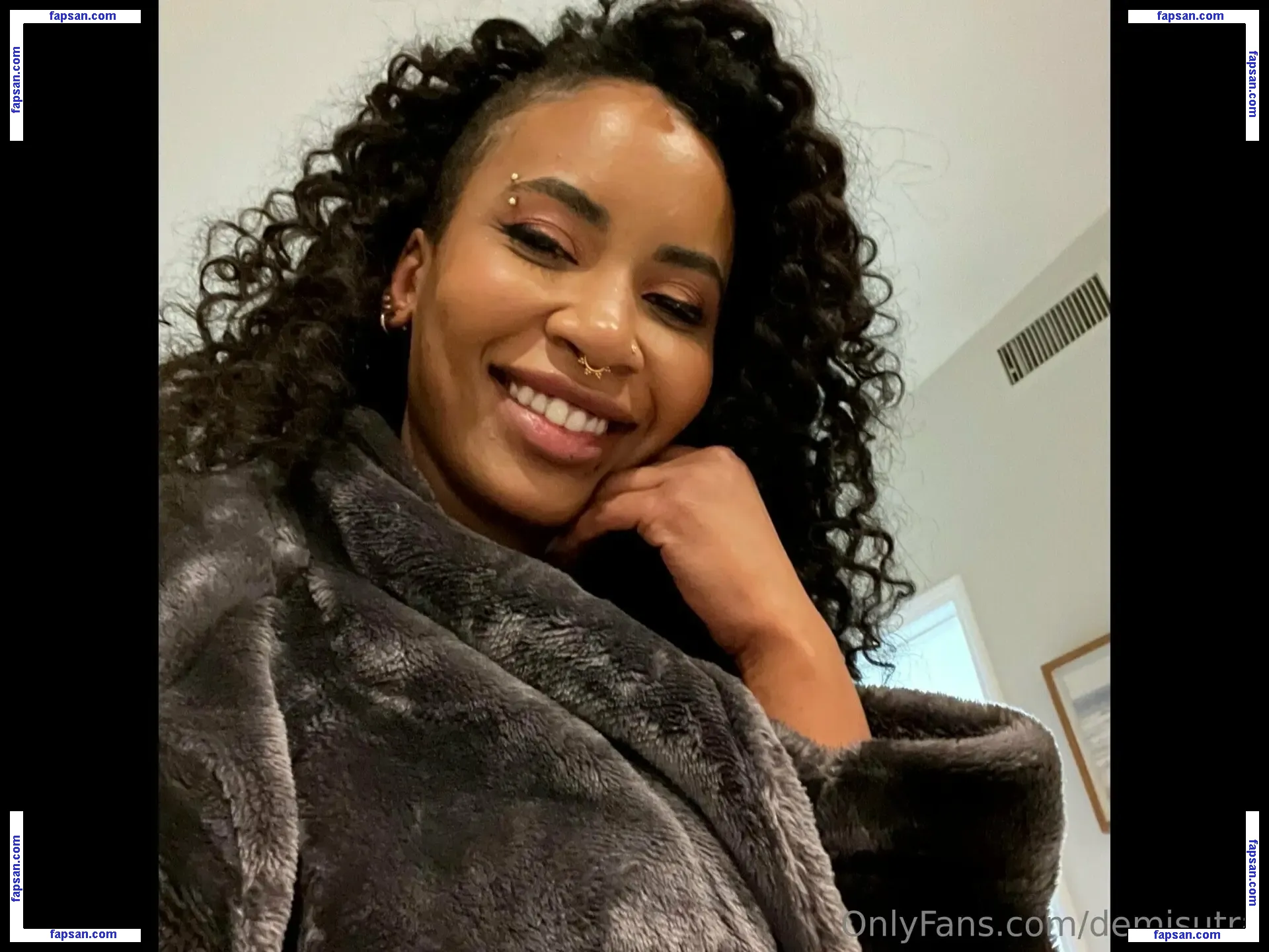 Demi Sutra nude photo #0017 from OnlyFans