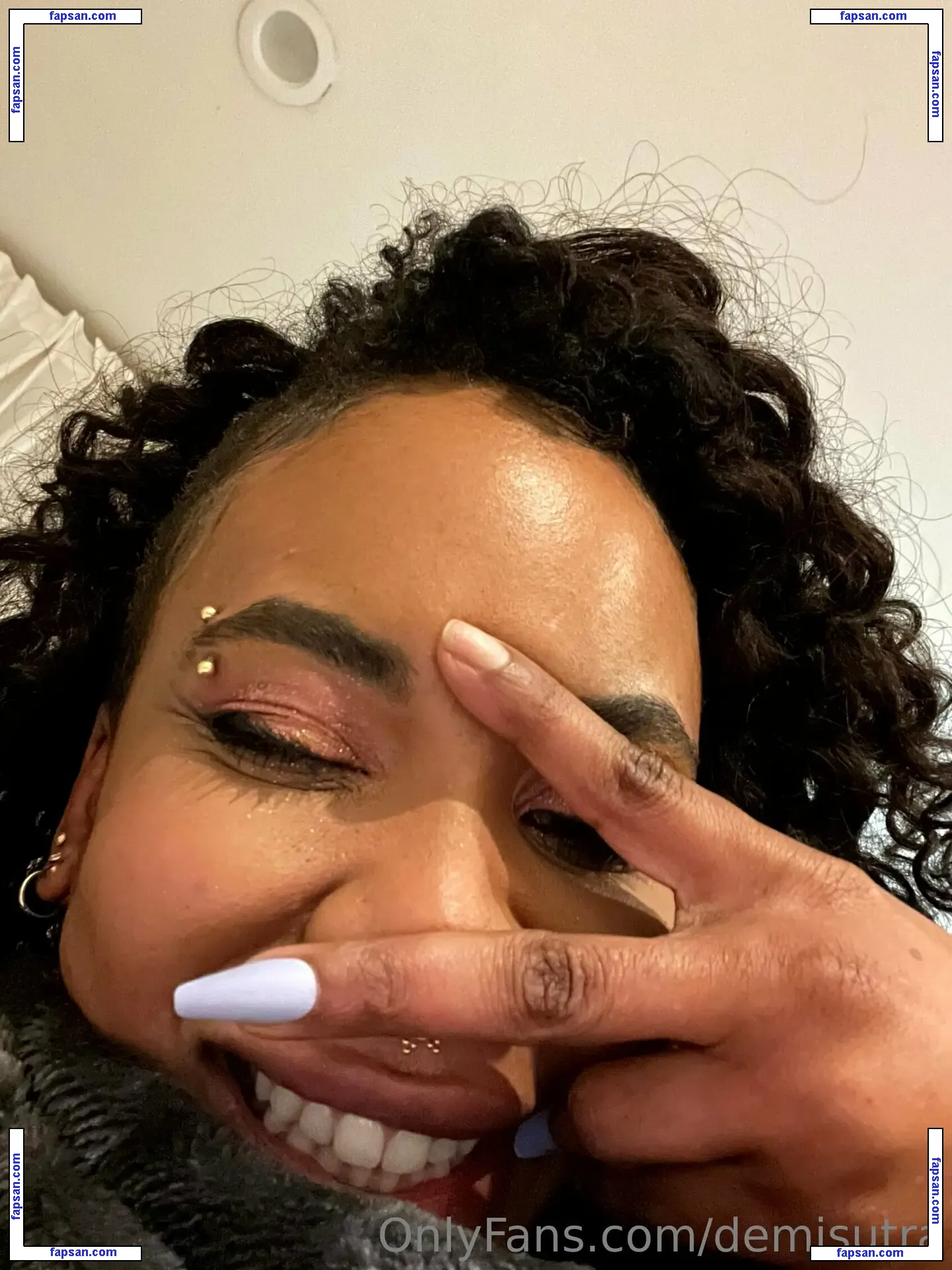 Demi Sutra nude photo #0031 from OnlyFans