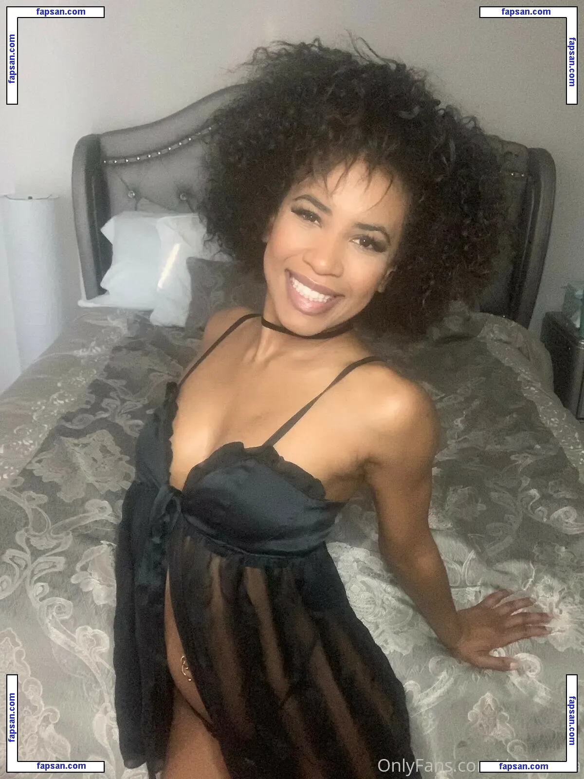Demi Sutra nude photo #0294 from OnlyFans
