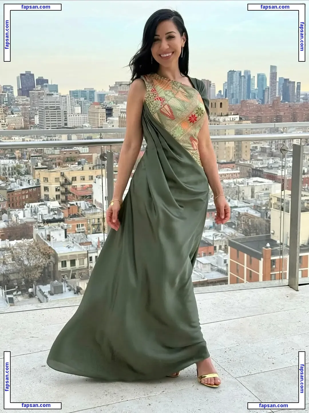 Dena Takruri nude photo #0009 from OnlyFans