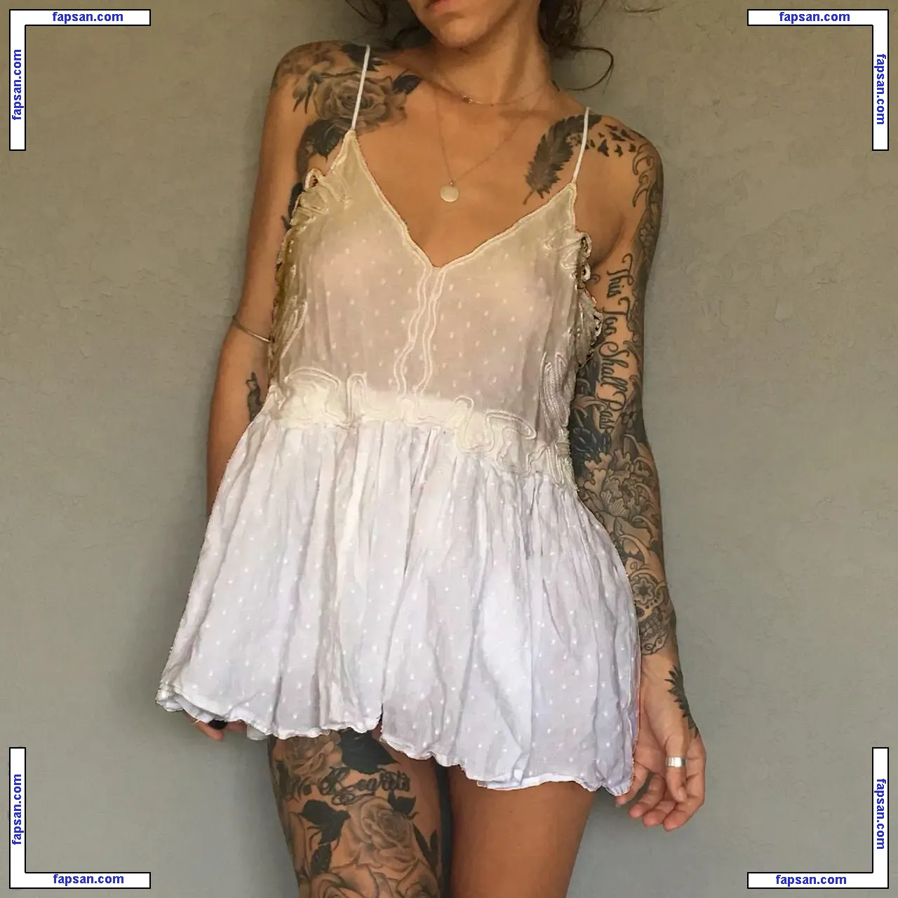 Depop Wins nude photo #0057 from OnlyFans