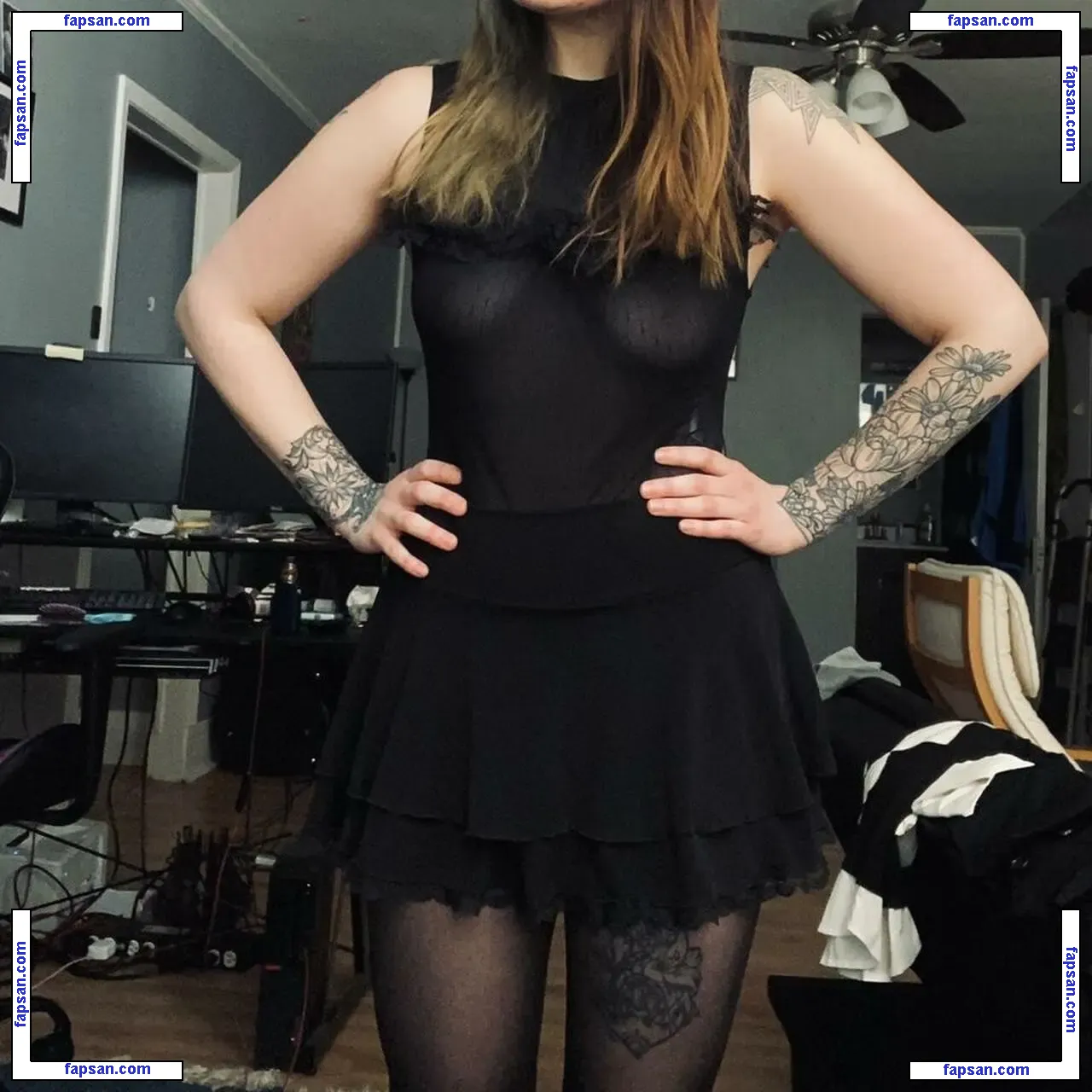 Depop Wins nude photo #0068 from OnlyFans