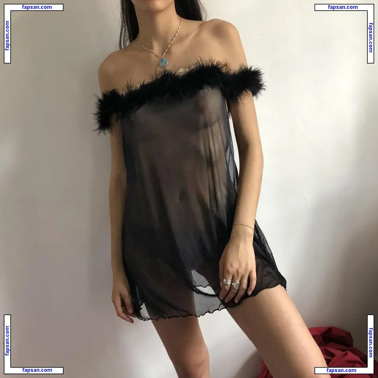 Depop Wins nude photo #0082 from OnlyFans