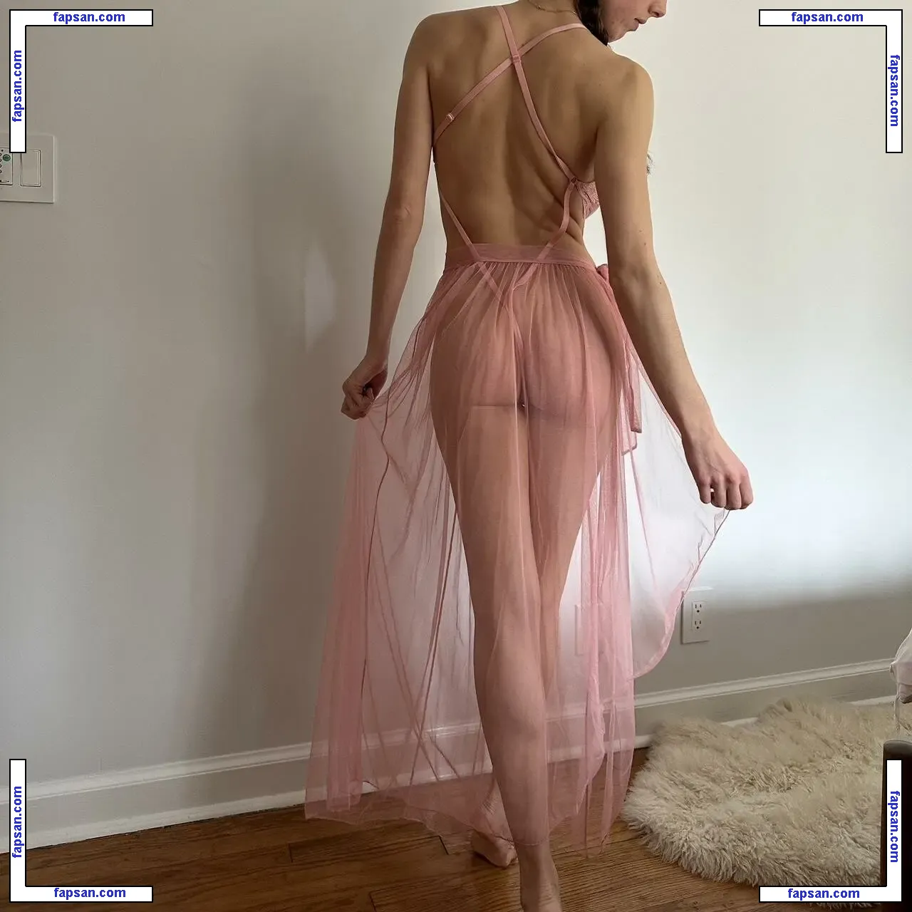 Depop Wins nude photo #0154 from OnlyFans