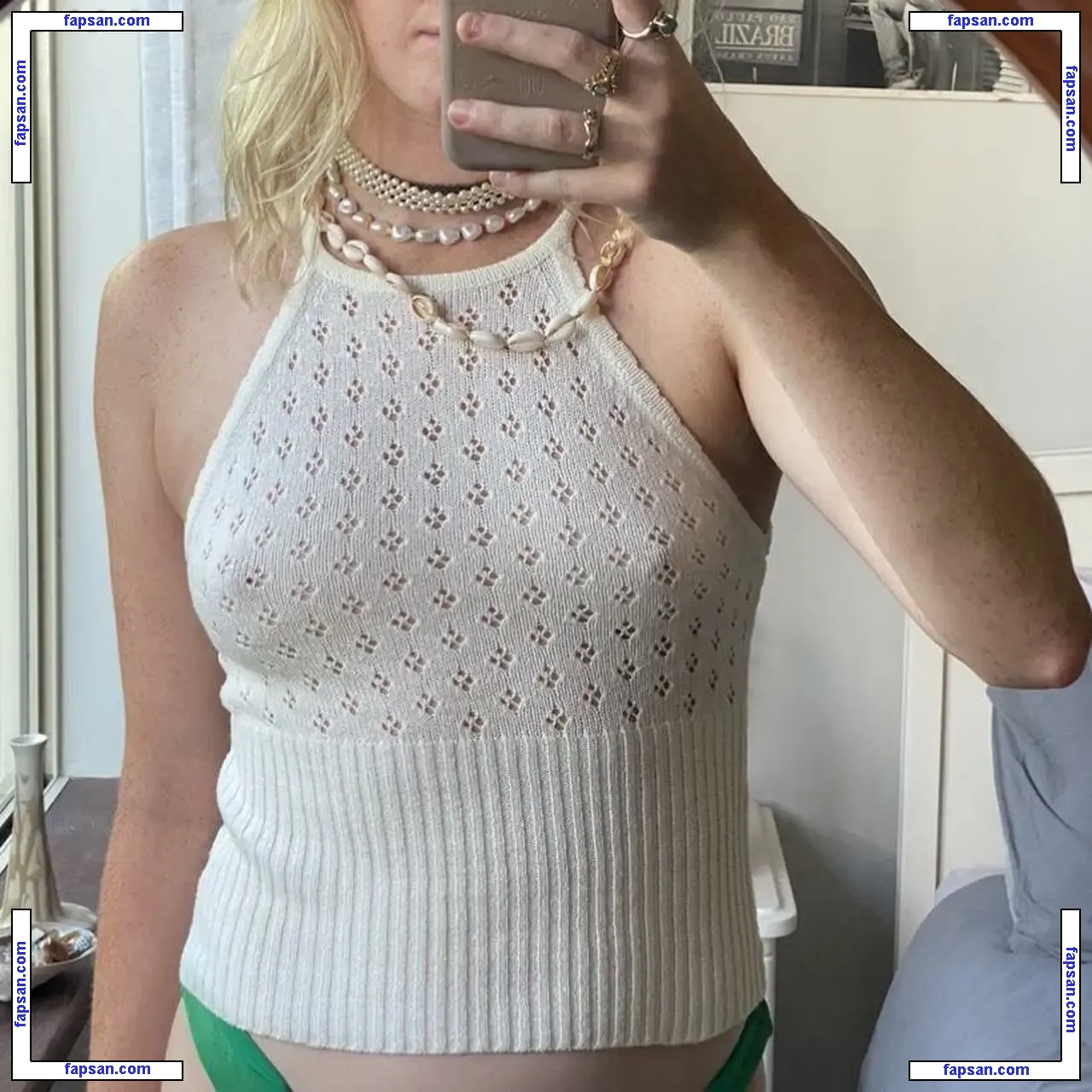 Depop Wins nude photo #0159 from OnlyFans