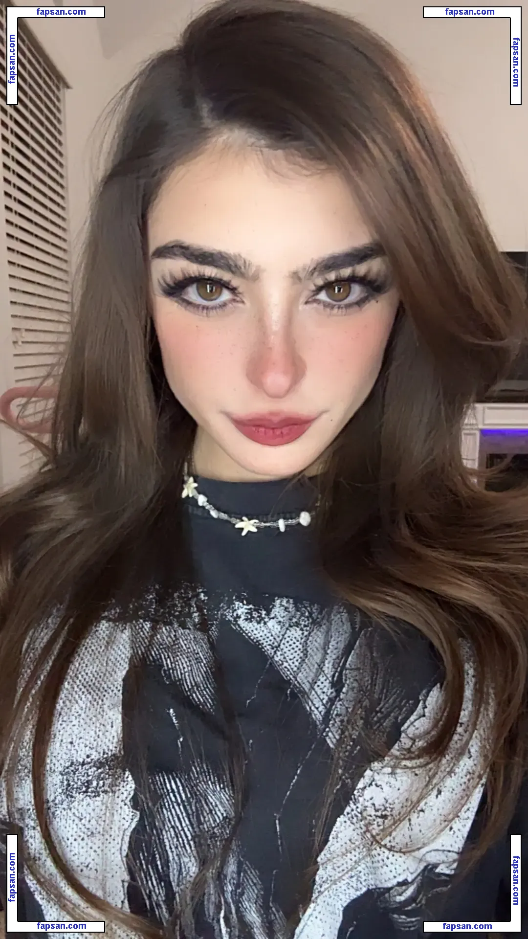 DeputyARUUU голая фото #0027 с Онлифанс