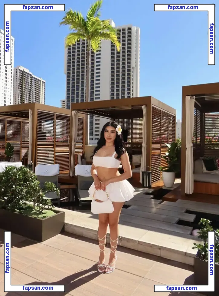 Desvx nude photo #0009 from OnlyFans