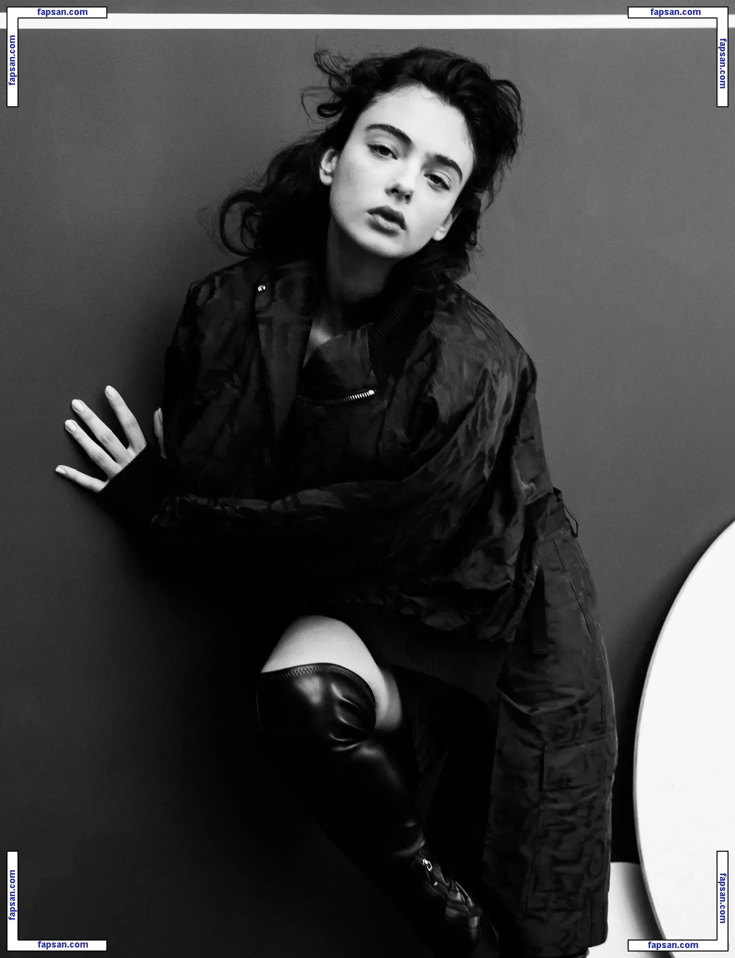 Deva Cassel голая фото #0251 с Онлифанс