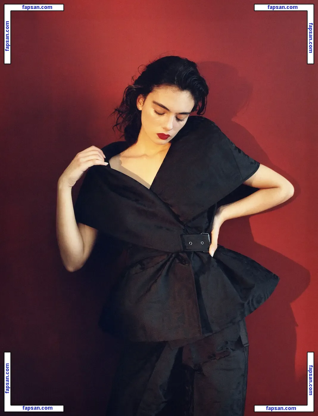 Deva Cassel голая фото #0255 с Онлифанс