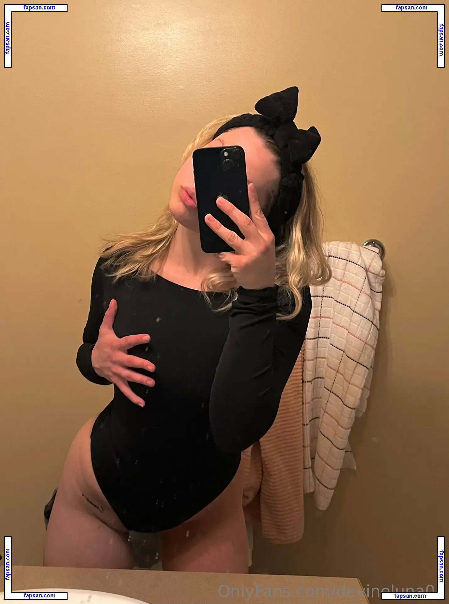 devineluna07 nude photo #0008 from OnlyFans