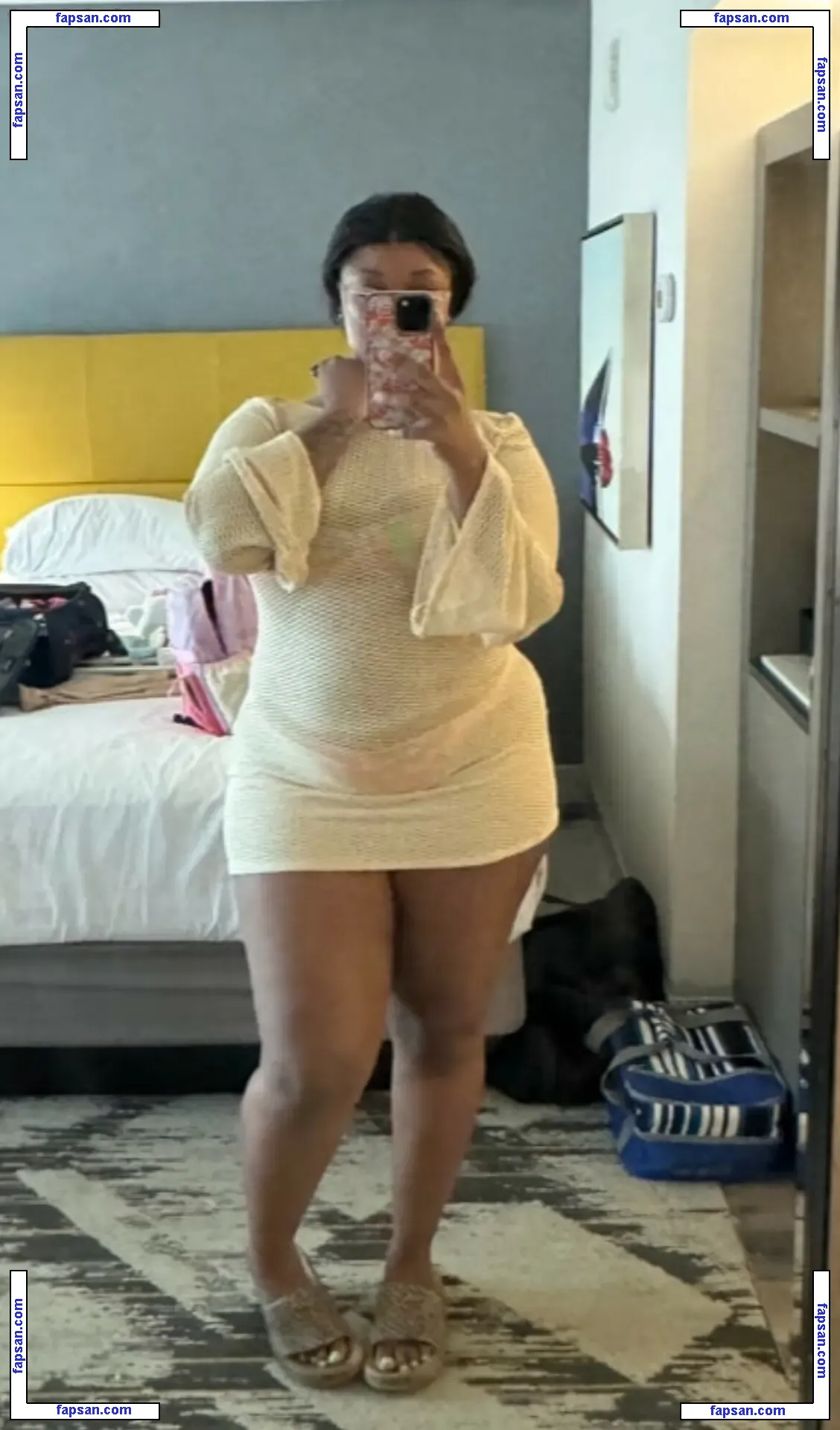 devtheestallion голая фото #0002 с Онлифанс