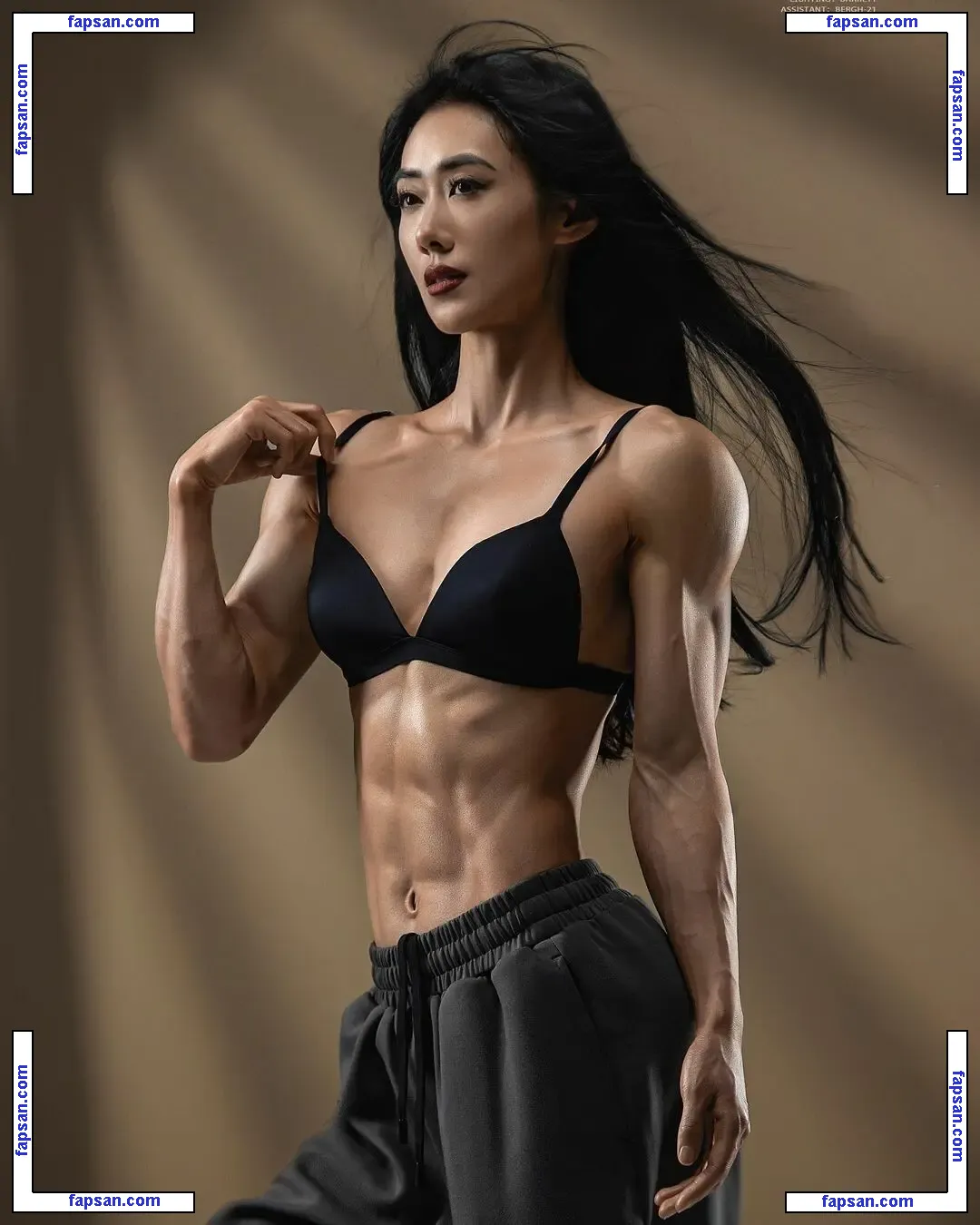Di Qin nude photo #0003 from OnlyFans