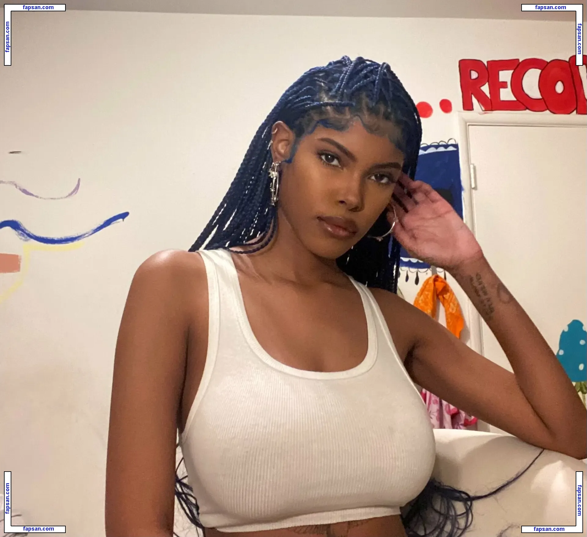 Diamond White nude photo #0026 from OnlyFans