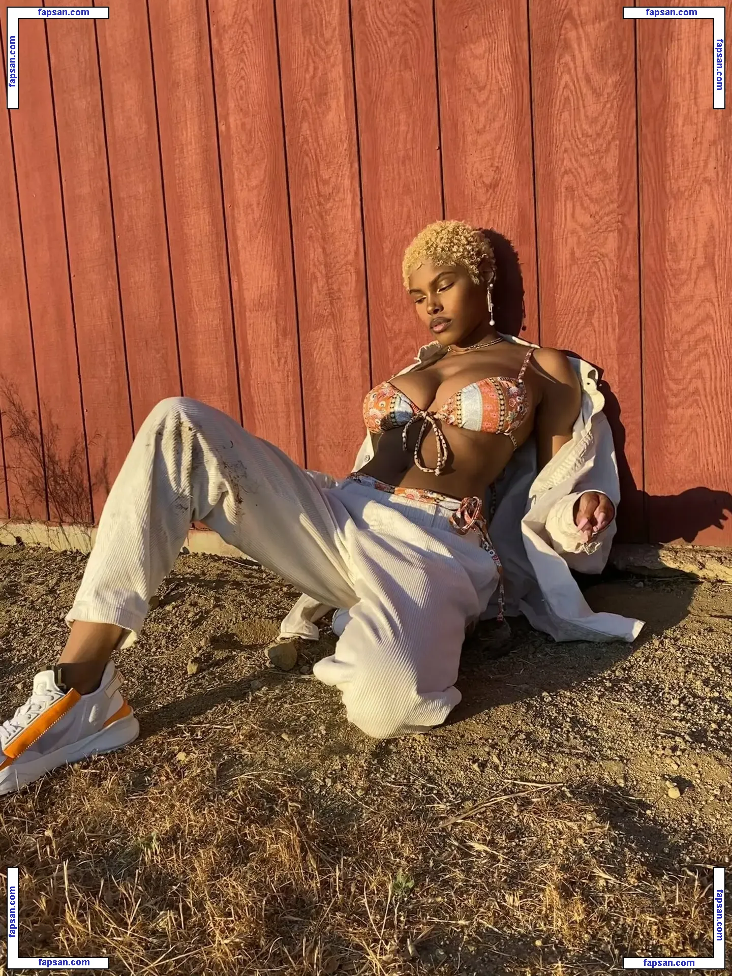 Diamond White nude photo #0028 from OnlyFans