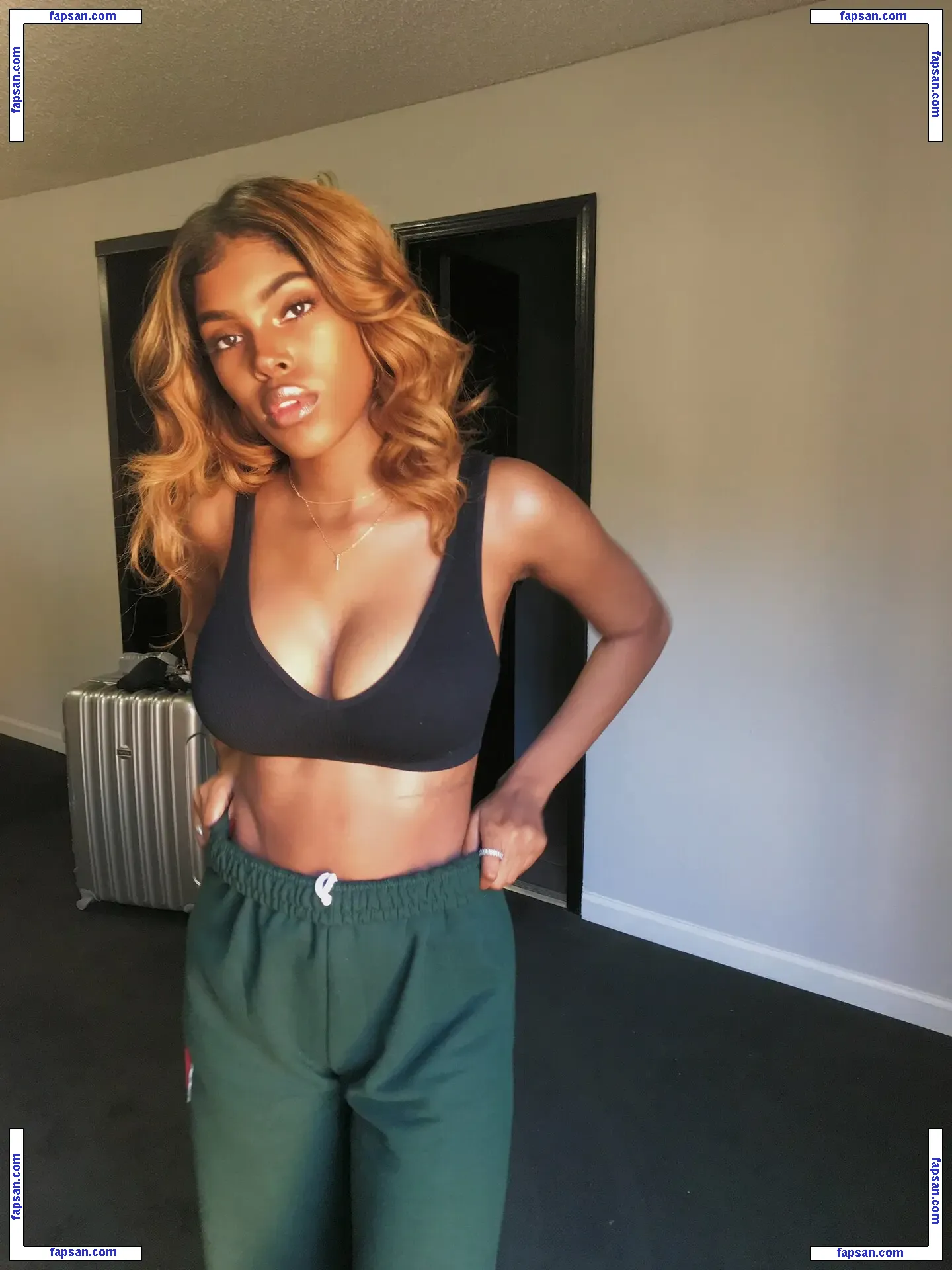 Diamond White nude photo #0029 from OnlyFans