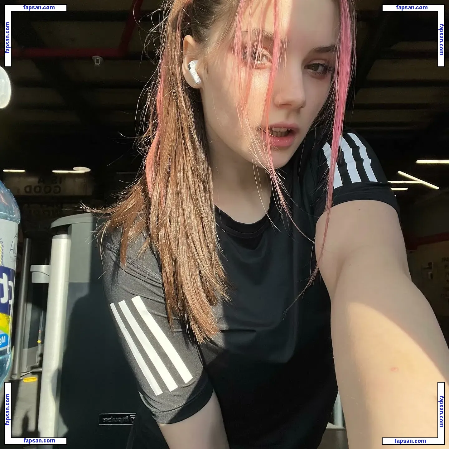 diana_alison_official nude photo #0003 from OnlyFans