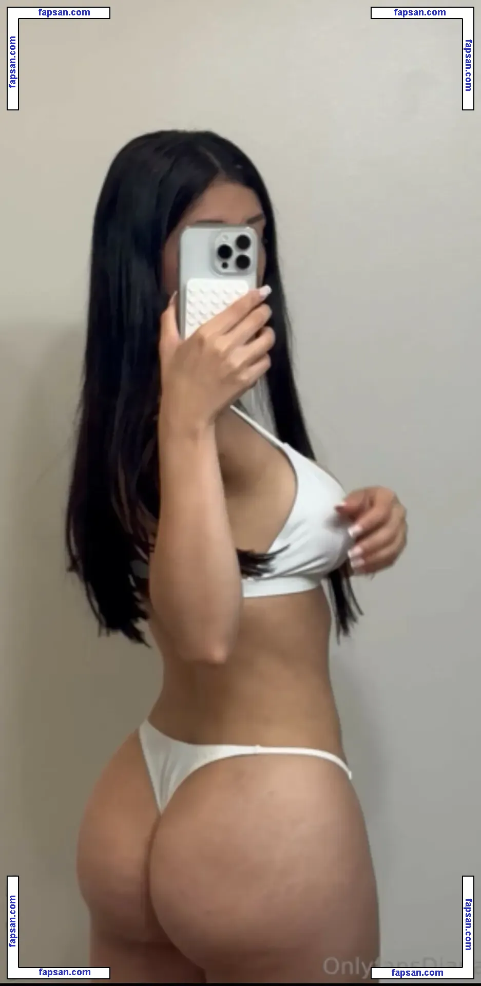 Diana Elizondo nude photo #0016 from OnlyFans