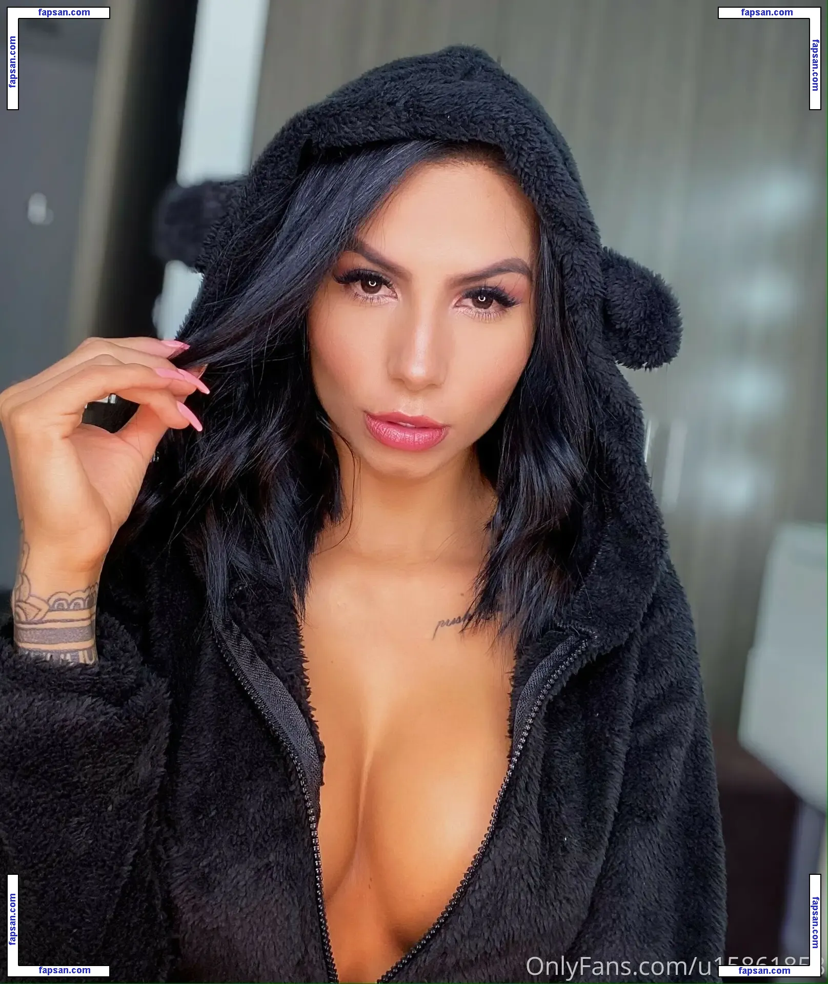 Diana Rivera nude photo #0005 from OnlyFans