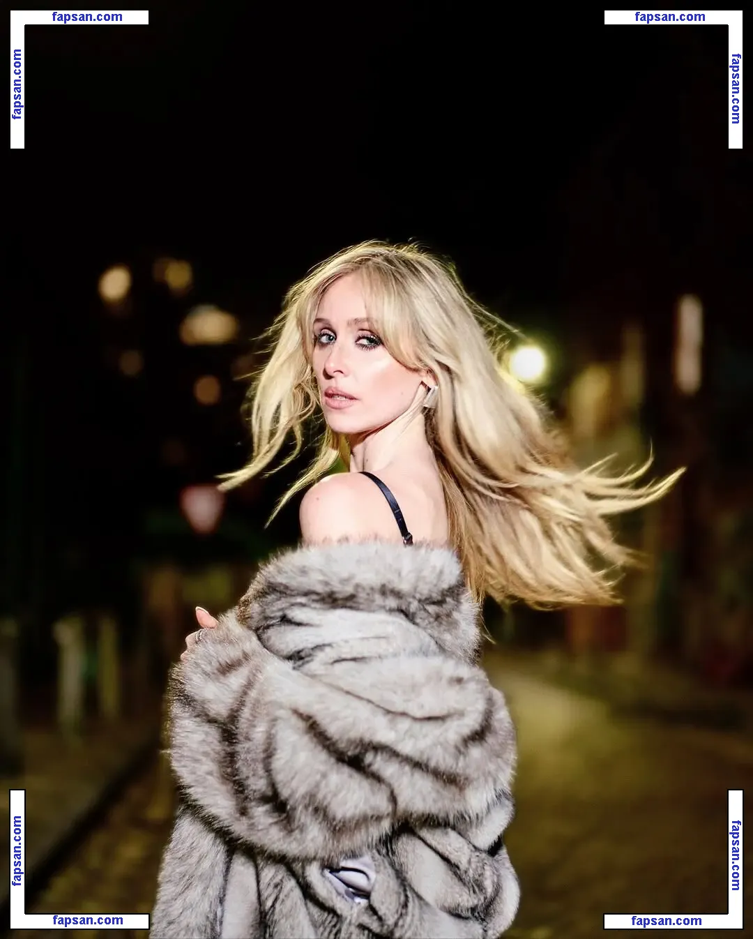 Diana Vickers голая фото #0183 с Онлифанс